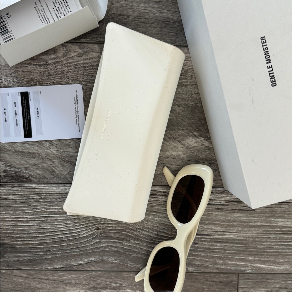 Gentle Monster Sunglasses Tambu Beige
